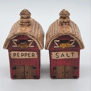 Red Barn Salt and Pepper Shakers #3069